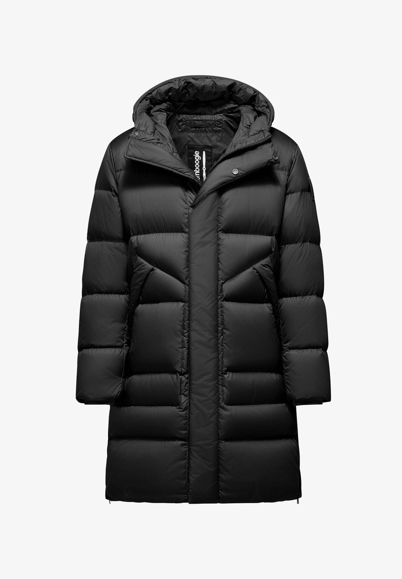 Cappotto piumino nero con cappuccio, caratterizzato da un design trapuntato, imbottitura prominente e tasche laterali. Chiusura con zip e dettagli a scatto.