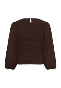 Blouse smockée marron avec manches longues légèrement bouffantes et ouverture en goutte d'eau dans le dos. Tissu texturé avec un design froncé à l'avant.