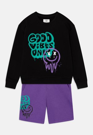 YOURTURN Kids by Zalando UNISEX SET - Short - black/purple