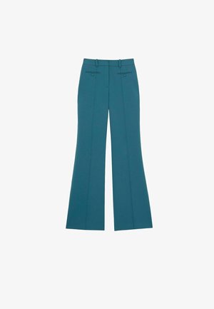 Türkisfarbene Hose mit einem ausgestellten Design, ausgestattet mit vorderen Falten und zwei Gesäßtaschen. Hergestellt aus einem glatten Stoff mit sauberem Finish.