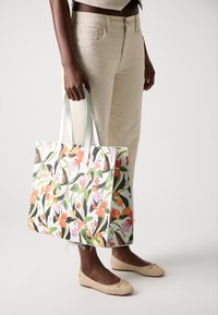 Ted Baker FLORISH FLORAL PRINTED EXTRA ICON BAG - Cabas - cream