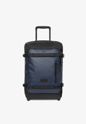 Equipaje con ruedas azul marino con una parte superior negra, bolsillo delantero con cremallera, correas ajustables y superficie texturizada. Material duradero y ruedas lisas.