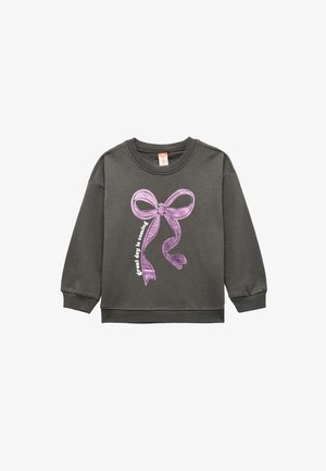 Ciemnoszara bluza z długim rękawem, z dużą grafiką fioletowej kokardy i napisem "świetny dzień nadchodzi" w białym kolorze. Materiał bawełniany.