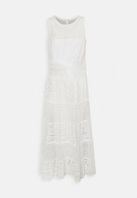 Koronkowa sukienka midi w kolorze białym, z bezrękawowym krojem, warstwowymi teksturami szydełkowymi oraz rozkloszowanym dołem z wzorzystymi detalami.
