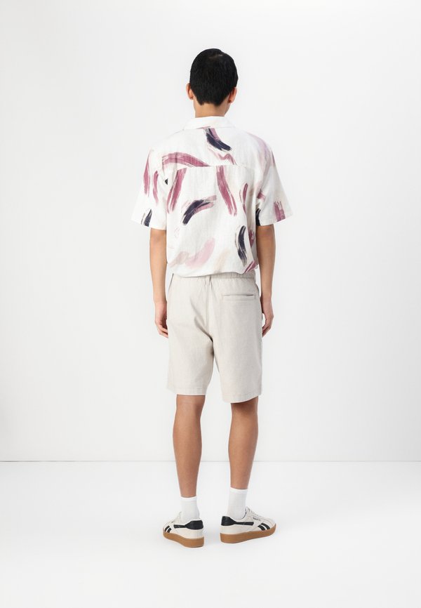 At-the-Knee Linen-Blend Flex-Waist Shorts - Shorts4