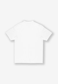 Biała koszulka z krótkim rękawem i okrągłym dekoltem. Wykonana z miękkiego materiału bawełnianego, o prostym kroju i prostej linii dołu, bez dodatkowych wzorów czy logo.