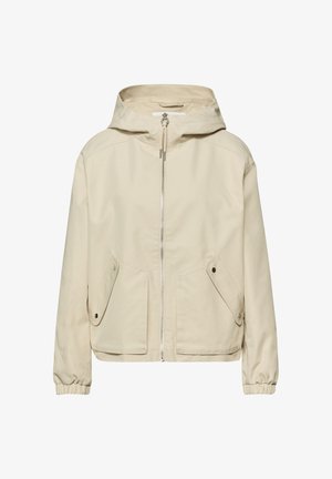 Beżowa kurtka z kapturem, zapinana na zamek z przodu, z dwoma przednimi kieszeniami z patkami zapinanymi na zatrzaski oraz elastycznymi mankietami.