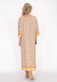 usha Denní šaty - yellow multicolor