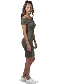 Urban Classics OFF SHOULDER - Shift-haljina - olive
