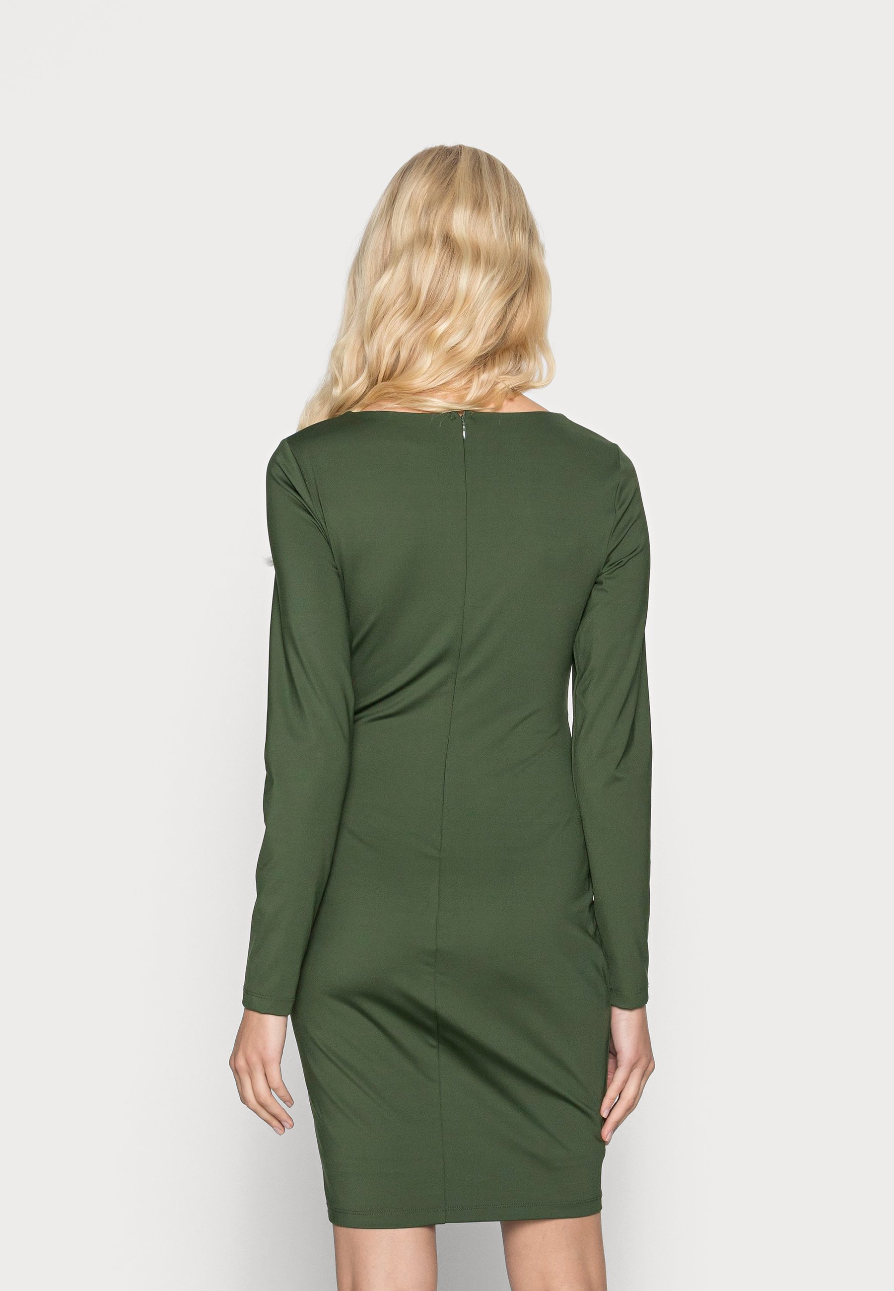 Guess COLETTA DRESS - Vestito di maglina - joshua tree/oliva - Zalando.it