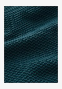 Unselected, teal blue