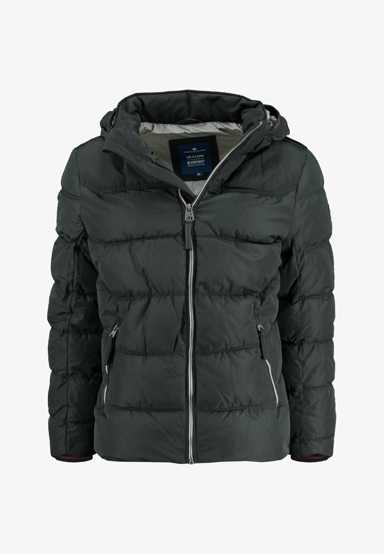 Veste matelassée vert foncé avec capuche, dotée d'une fermeture éclair, de deux poches avant zippées et d'une texture matelassée.