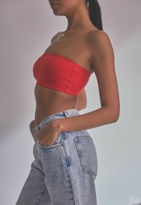 Self. BANDEAU - Dažāda veida valkāšanas/bezlenču krūšturis - red