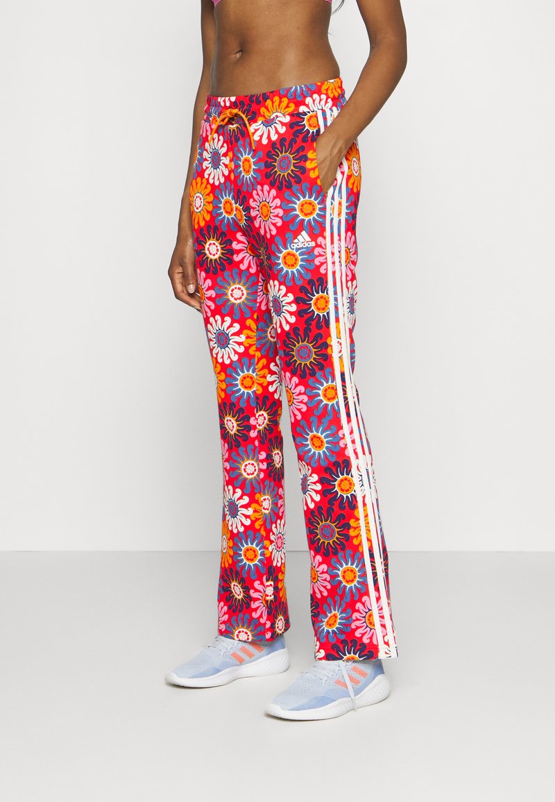 adidas Sportswear FARM PANTS Tracksuit bottoms vivid red/bliss pink