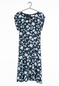 Marineblaues Midikleid mit kurzen Ärmeln, blau-weißer Blumenmusterung, Rundhalsausschnitt und Rückenzipper, hängt an einem schwarzen Kleiderbügel.