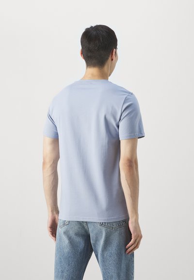 Filippa K STRETCH TEE - Basic póló - faded blue