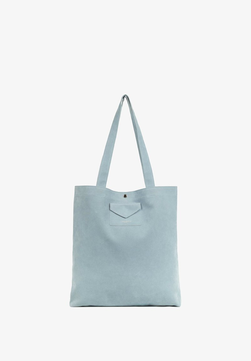 Borsa tote azzurro chiaro realizzata in materiale morbido, con due lunghe cinghie, una tasca frontale con patta e sottili dettagli dorati.