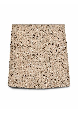 Beżowa spódnica z koralikami o fakturowej powierzchni, ozdobiona małymi cekinami w kolorach złotym, srebrnym i czarnym, ułożonymi w rozproszony wzór.