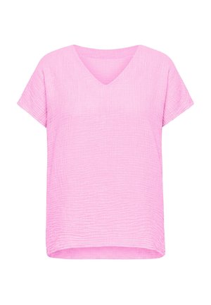 Pink kortærmet bluse med tekstureret stof og V-udskæring, vist på hvid baggrund.