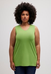Ulla Popken ÄRMELLOS - Top - green