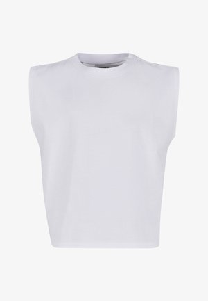 Hvid ærmeløs cropped top med brede skuldre og rund halsudskæring på ensfarvet baggrund.