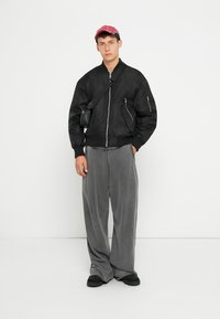 Redefined Rebel MATTHEW JACKET BOXY FIT - Bomber dzseki - black