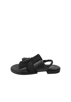 Sort åben-tå flad sandal med elastisk bagrem, læderoverdel og dekorative frynsetaske på toppen, vist fra siden.