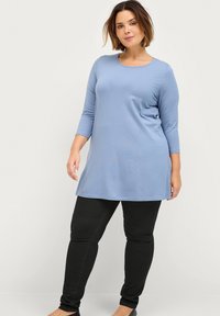 Ellos Plus collection GILA - Camiseta de manga larga - blau