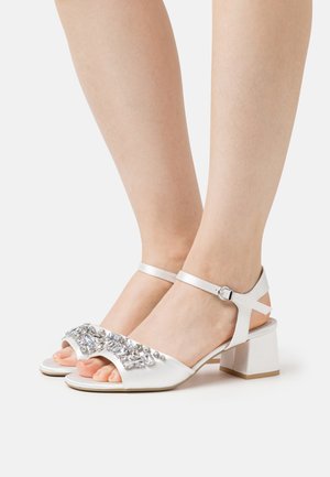 Buffalo LUCY ICE - Sandales - ivory