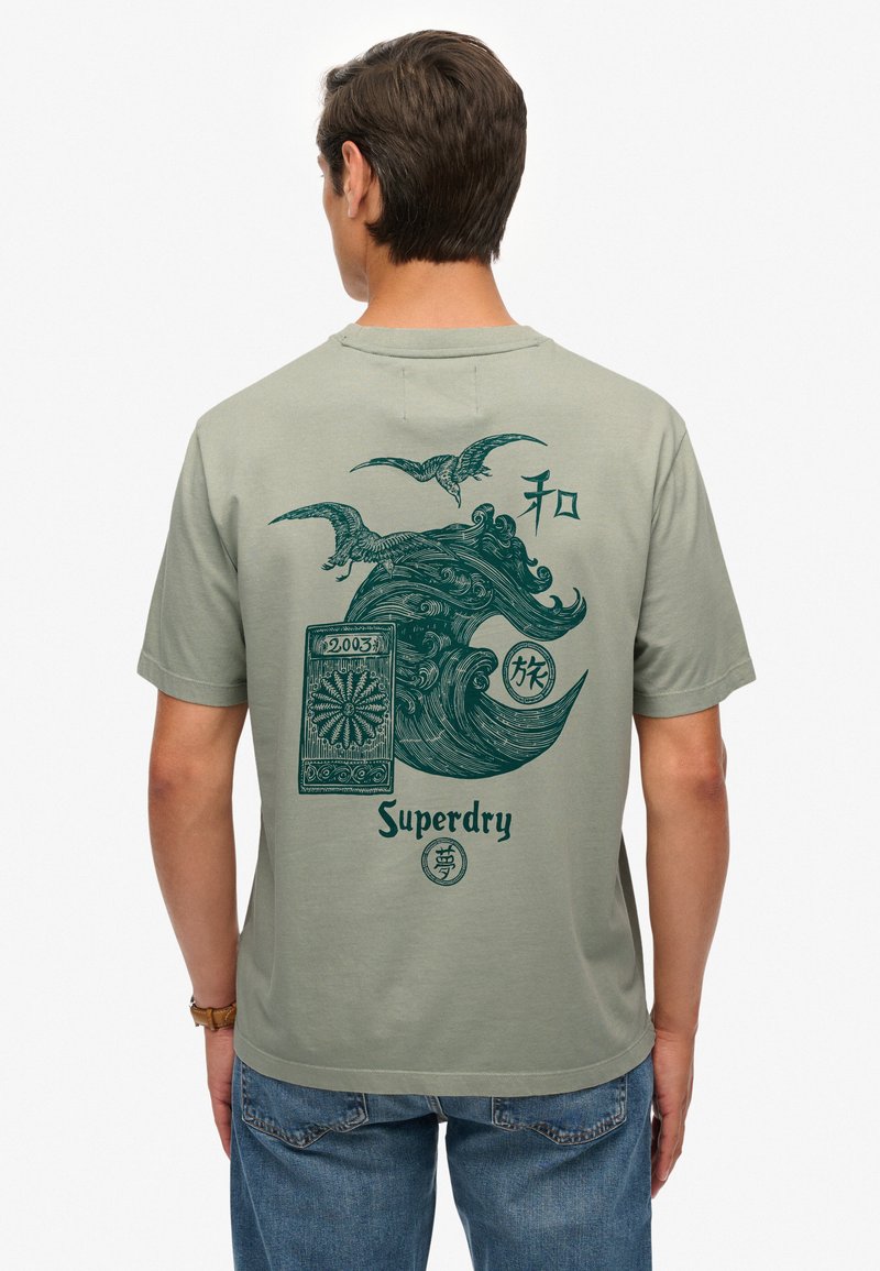 Superdry & Co TOKYO NARRATIVE LOOSE - Camiseta estampada - slate grey