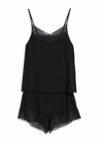 Czarny zestaw odzieży domowej składający się z koszulki bez rękawów i szortów. Koszulka ozdobiona koronkowym wykończeniem przy dekolcie; szorty mają koronkowe akcenty na końcach.