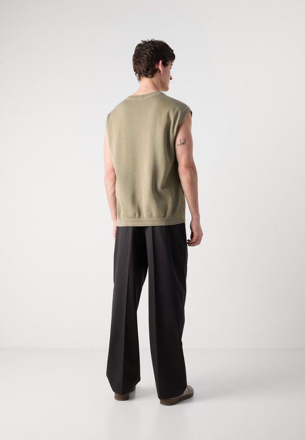 TENNISLIFESTYLE - Jumper3