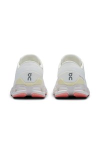 On CLOUD X 4 - Tenisice za trening - ivory   sand