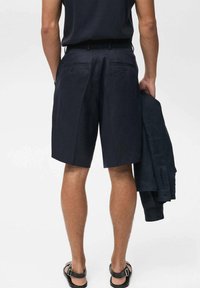 Mango Shorts - royal blue
