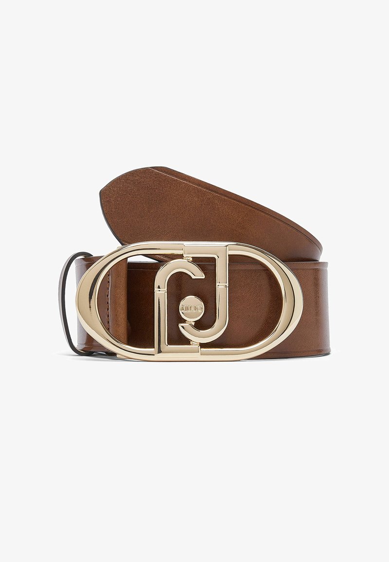 Ceinture en cuir marron avec une grande boucle ovale dorée avec un motif de lettres entrelacées.