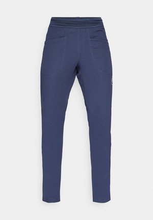 Dunkelblaue Hose mit einem strukturierten, elastischen Bund, schmal zulaufenden Beinen und zwei vorderen Taschen. Mit einem dezenten Logo an der Seite.