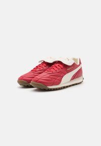 FENTY x PUMA AVANTI UNISEX - Sportcipő - club red