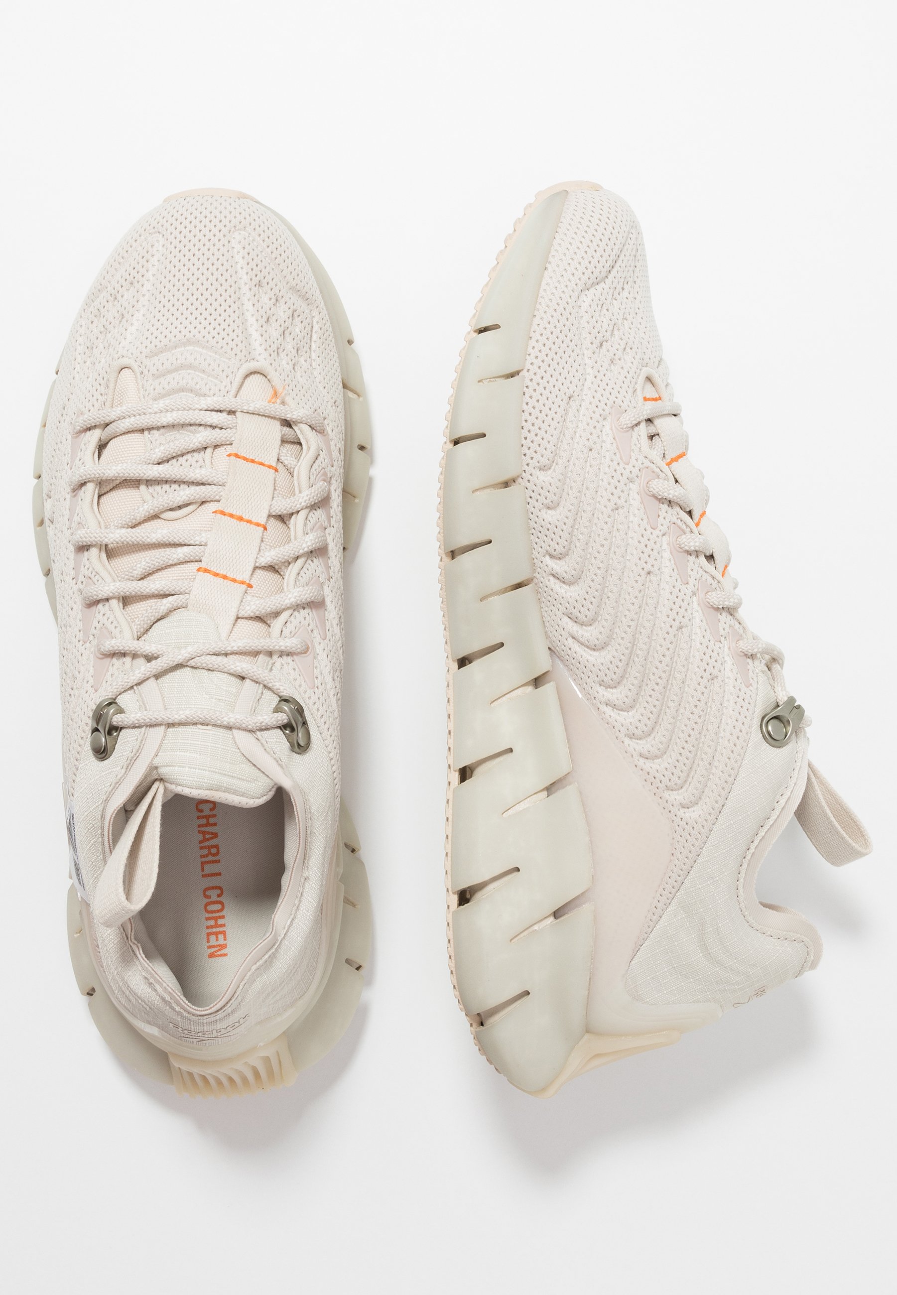 Reebok Classic ZIG KINETICA Joggesko stuccochalkwhite Reebok Classic ZIG KINETICA Joggesko ste greyviolet