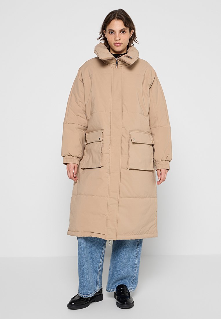 Tantra Wintermantel camel