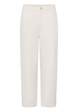 Pantaloni bianchi a gamba dritta con tasche frontali, passanti per cintura e chiusura con bottone in vita.