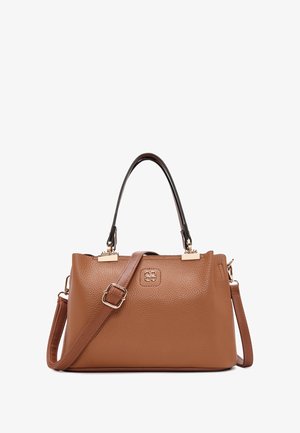 Braune, genarbte Leder-Handtasche mit zwei Tragegriffen, einem abnehmbaren Schulterriemen und goldfarbenen Beschlägen. Auf der Vorderseite befindet sich ein geprägtes Logo.