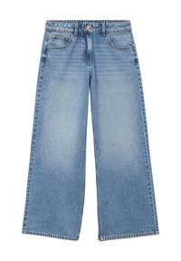 Jean large bleu clair en denim, avec une fermeture à bouton, des poches avant, et un délavage avec des détails de moustaches subtils.