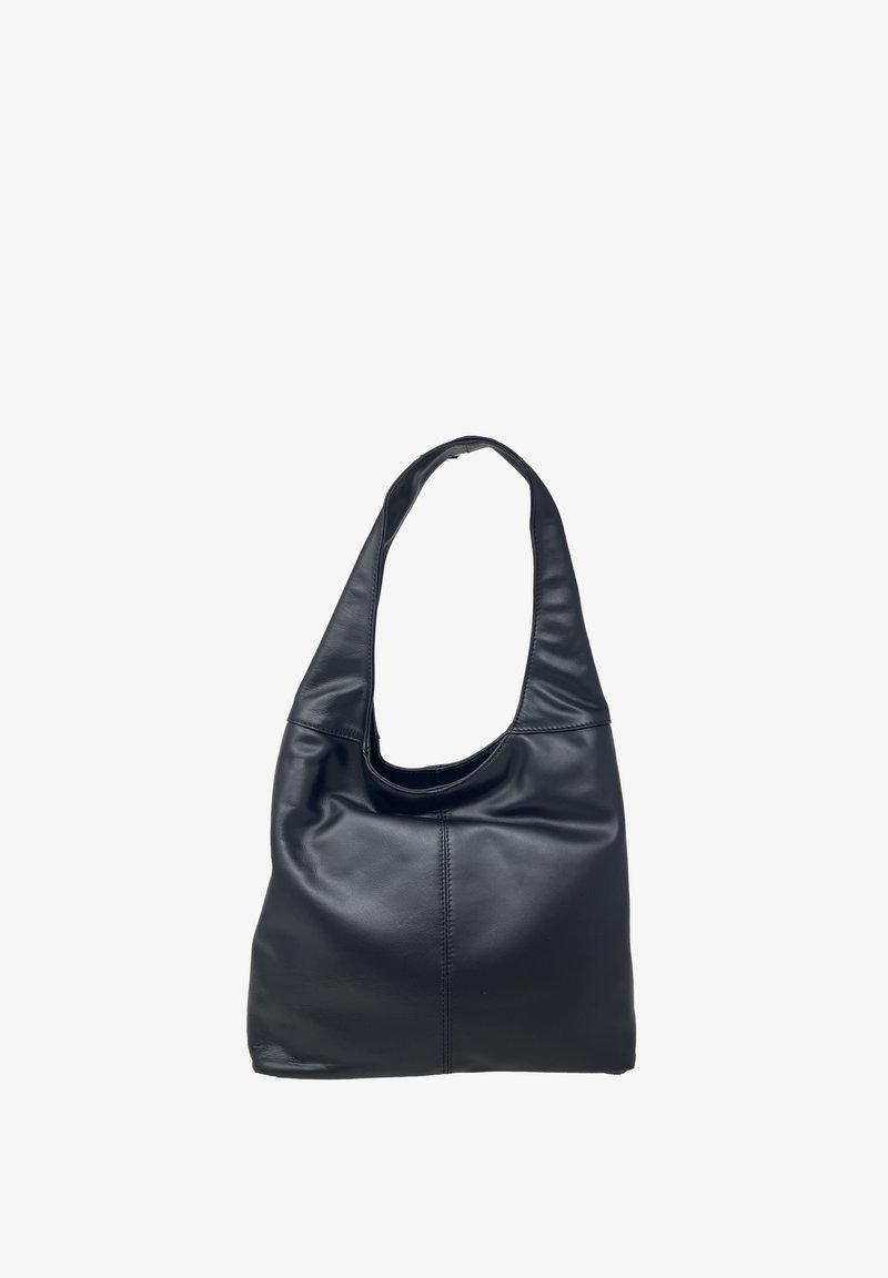 Borsa hobo in pelle nera con una superficie morbida, ampia tracolla e aperture curve. Presenta un design minimale e senza cuciture.