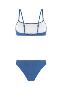 Blauwe, gestructureerde tweedelige bikini met verstelbare dunne bandjes en een sluiting aan de achterkant van het topje, high-cut slip met een subtiel chevronpatroon.