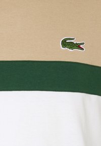 Lacoste T-shirt z nadrukiem