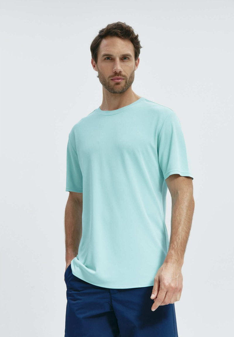 Sepiia NON IRON STAIN REPELLENT - Basic T-shirt - light blue - Zalando