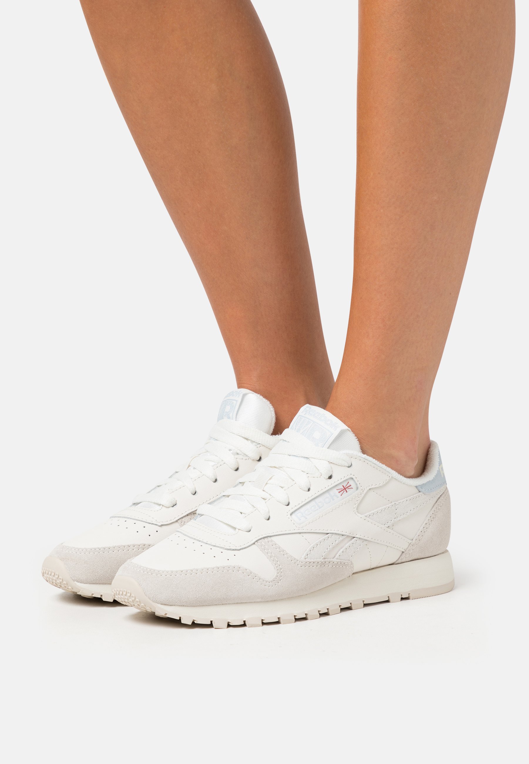 Reebok Classic CLASSIC LEATHER - Trainers - chalk/vintage chalk