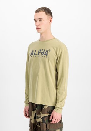 Alpha Industries, ALPHA INDUSTRIES MEN - LONGSLEEVES ALPHA STENCIL LONGSLEEVE - Langarmshirt - light olive