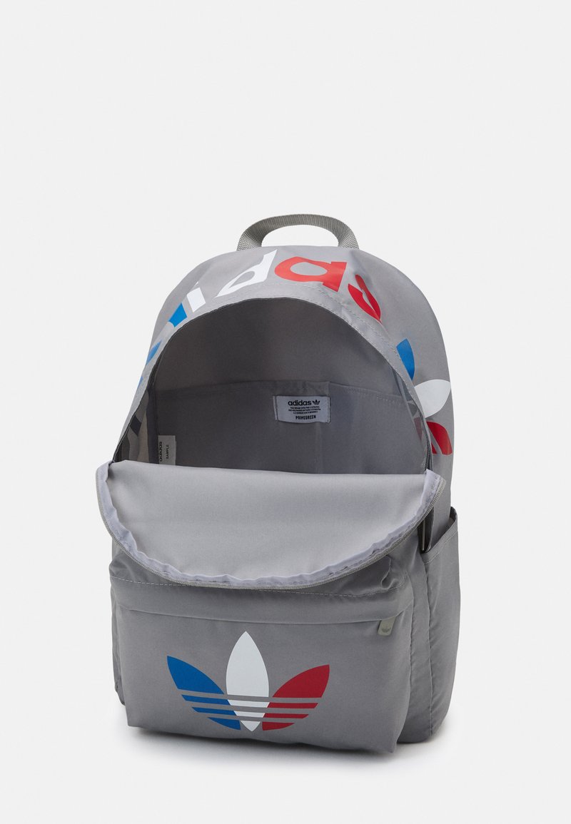 sac adidas gris