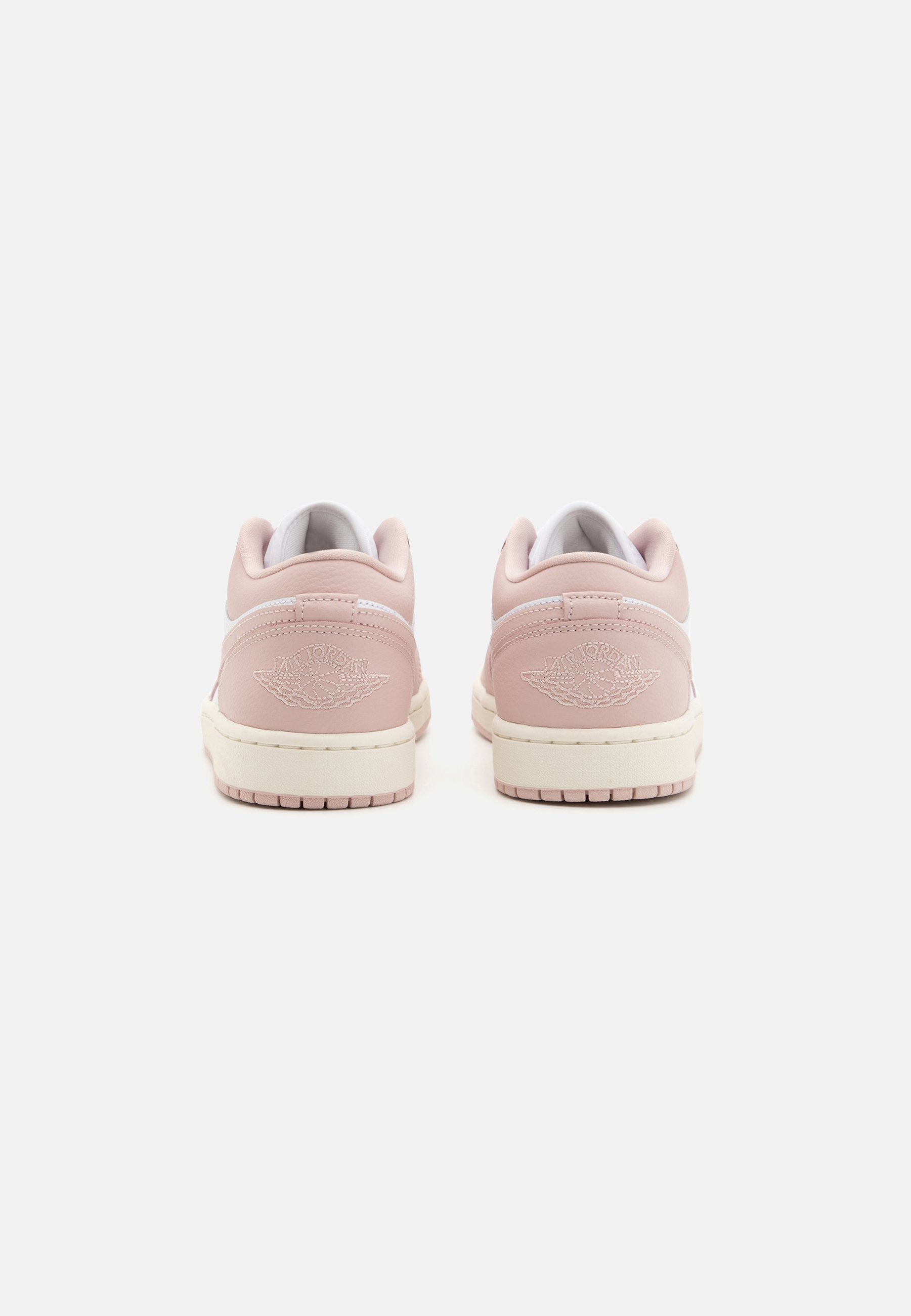 ★人気★ ナイキ Jordan 1 Low White Pink Oxford Amazon.com | Air Jordan 1 Low Women's Shoes (DC0774-162